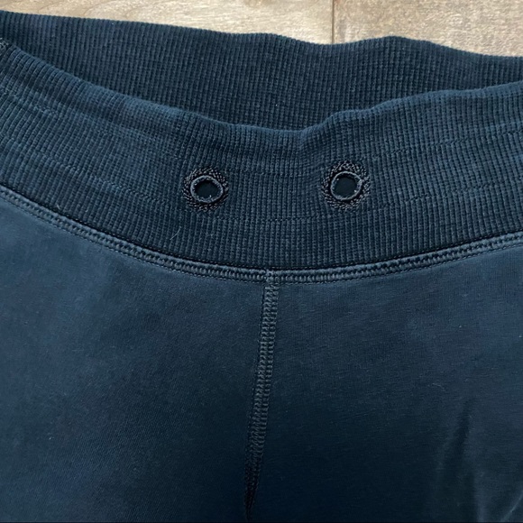 Lululemon Sweat Pants - Picture 9 of 10
